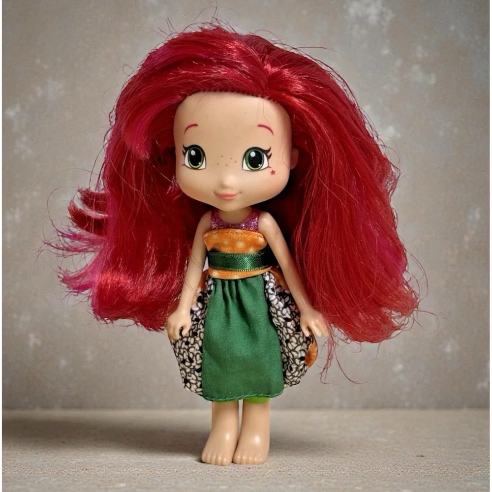 Strawberry Shortcake Sweet Beats Scented 6" Doll Figure Toy 2014 - Picture 1 of 8